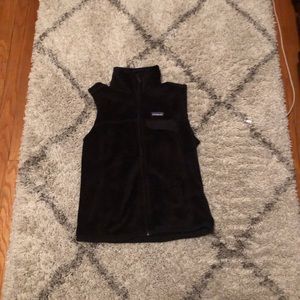 *Patagonia* - size M Women’s Full ZIP vest